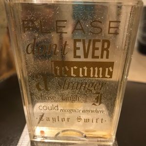 taylor swift new year’s day polaroid frame